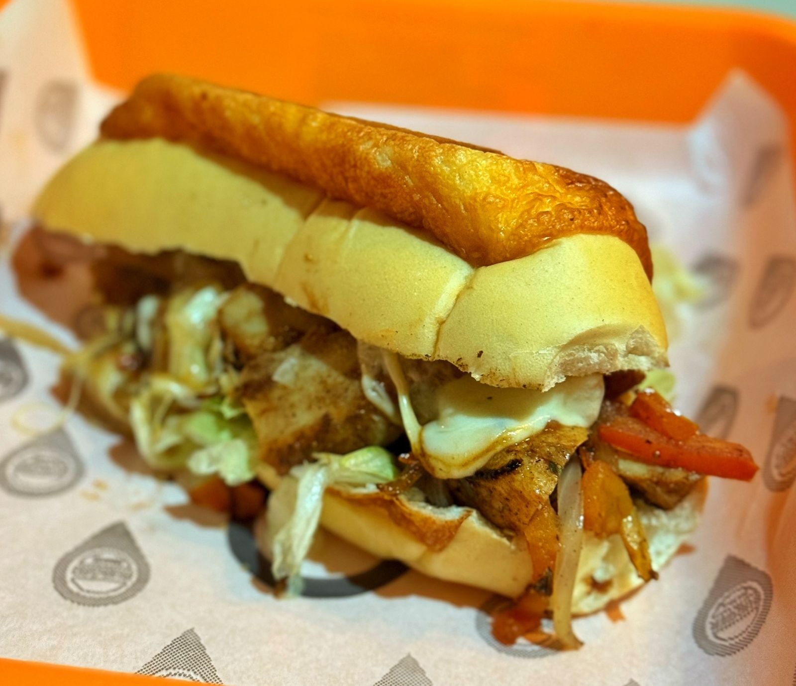 FRANGO NA BAGUETE
